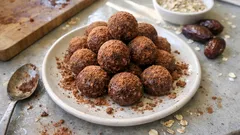 Datlové kuličky bez pečení: rychlé nepečené cukroví z pár surovin