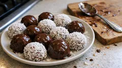 Nepečené vánoční kuličky se sušenkami: vláčné, v čokoládě a hotové bez trouby