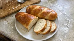 Domácí veka na chlebíčky: měkká, nadýchaná a snadno se krájí