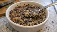 Štědrovečerní kuba krok za krokem: kroupy, houby a česnek krásně vyladěné