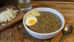 Čočka na kyselo jako od babičky: poctivá jíška a správně vyvážená kyselost