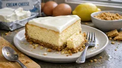 Pečený cheesecake se sušenkovým korpusem: jemný krém, který nepraská