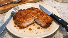 Vepřový řízek v trojobalu: křupavá krusta a šťavnaté maso krok za krokem