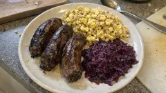 Jitrnice s vaječnými kroupami: poctivý oběd hotový za 30 minut