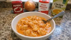 Kuře na paprice krok za krokem: sametová omáčka bez hrudek