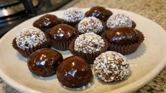 Nepečené rumové kuličky v čokoládě – vláčné vánoční cukroví bez trouby
