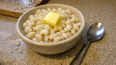 Nixtamalizovaná kukuřice doma: jednoduchý postup s vápnem nebo popelem