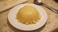 Indická semolinová chalva (sooji halwa): jemný dezert z pár surovin