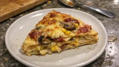 Slaná palačinková pizza na plech: rychlá večeře bez kynutí, hotová za 20 minut