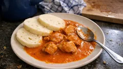 Kuře na paprice jako od babičky: krémová omáčka, co se nesrazí