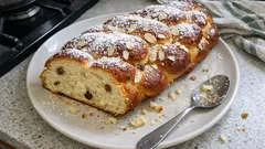 Domácí vánočka krok za krokem: krásně spletená, vláčná a voňavá po másle