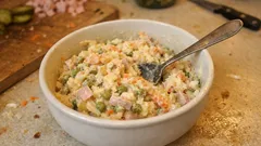 Domácí vlašský salát na chlebíčky jako z lahůdek – správný poměr a krémová zálivka