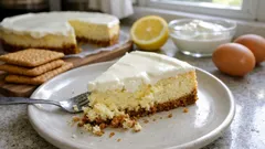 Pečený cheesecake se sušenkovým korpusem: krémový, jednoduchý a bez vodní lázně