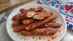 Domácí jerky tyčinky z kuřecího a krůtího mletého masa: sušení v troubě krok za krokem