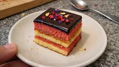 Punčový řez jako z cukrárny: vláčný i druhý den a krásně se krájí