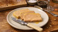 Foie gras terina krok za krokem: jemný francouzský předkrm pečený ve vodní lázni