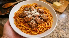 Špagety podle Jiřiny Bohdalové: rychlá večeře ze zbylé sekané do 30 minut