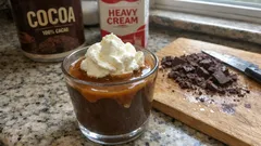 Čokoládové budino do skleničky: sametový krém s kávovým podtónem