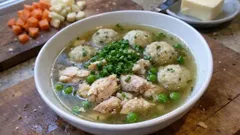 Rybí polévka s knedlíčky z kapra: voňavý sváteční recept krok za krokem