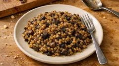 Štědrovečerní kuba z krup a hub: voňavá klasika z trouby krok za krokem