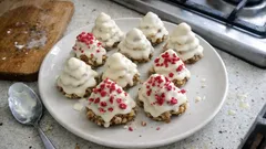 Ořechové stromečky bez pečení: rychlé vánoční cukroví ze zbytků lineckého