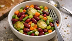 Teplý fazolový salát s mrkví a růžičkovou kapustou: jednoduchá večeře do zimy