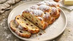 Babiččina vánočka: vláčná, voňavá a krásně spletená krok za krokem