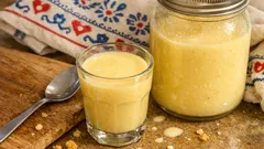 Domácí vaječný koňak bez vaření: krémový, jemný a hotový za pár minut